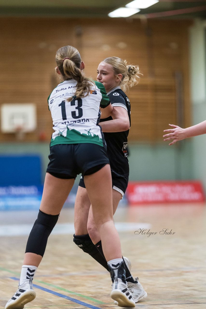 Bild 141 - wBJ SV Henstedt Ulzburg - TuRa Meldorf : Ergebnis: 22:38